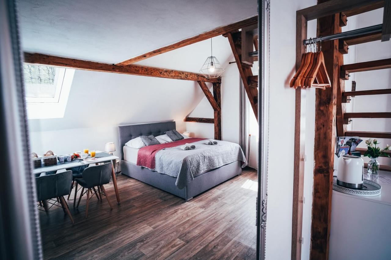 Апартаменты Trapani House & Camp Ruzova Экстерьер фото