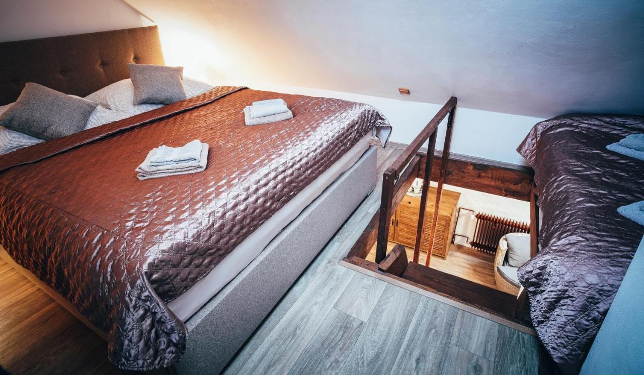 Апартаменты Trapani House & Camp Ruzova Экстерьер фото