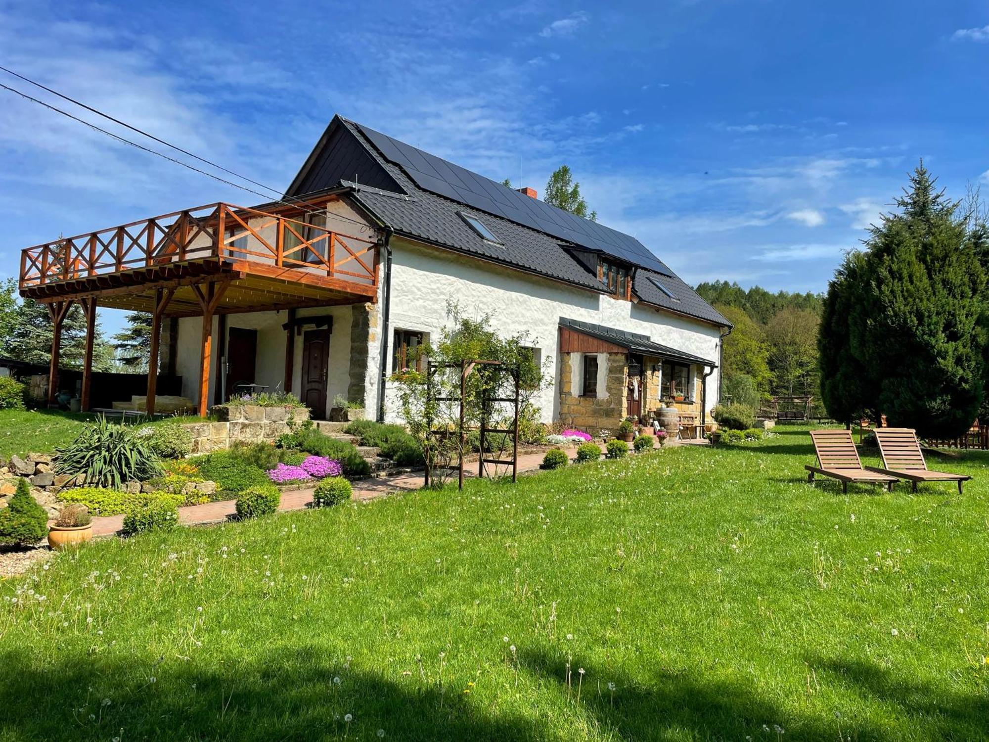 Апартаменты Trapani House & Camp Ruzova Экстерьер фото