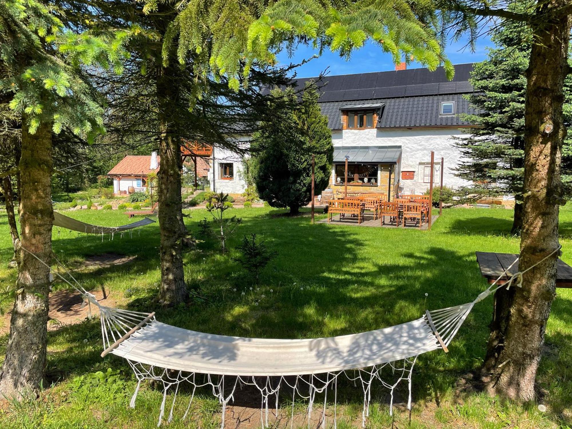 Апартаменты Trapani House & Camp Ruzova Экстерьер фото