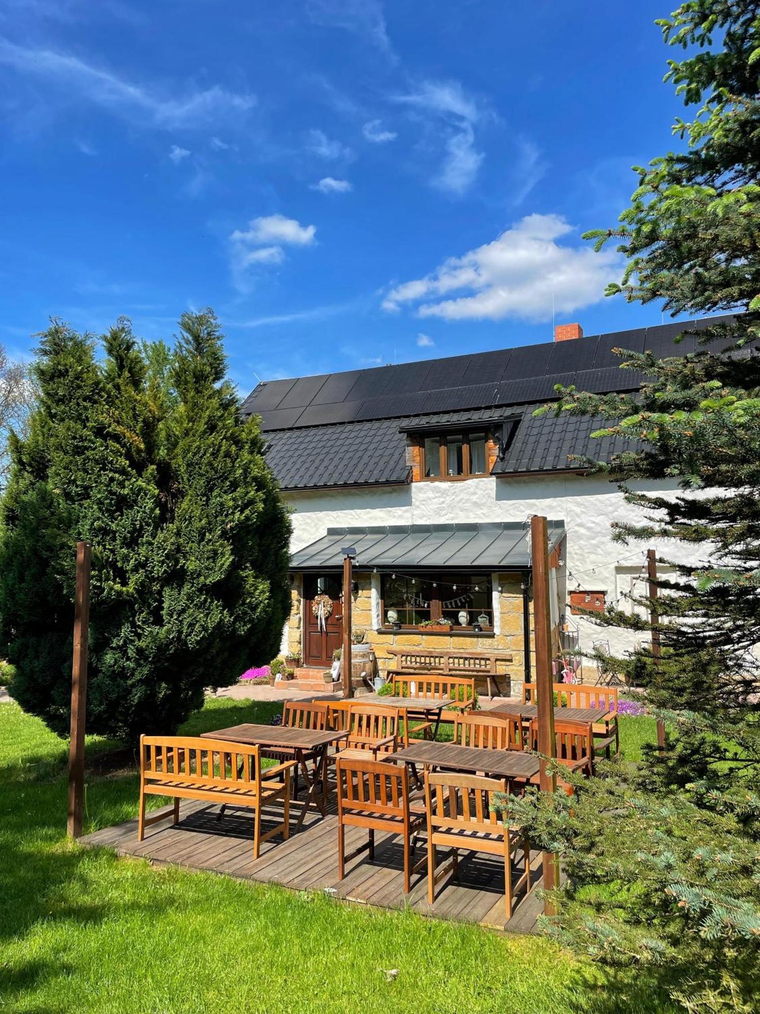 Апартаменты Trapani House & Camp Ruzova Экстерьер фото