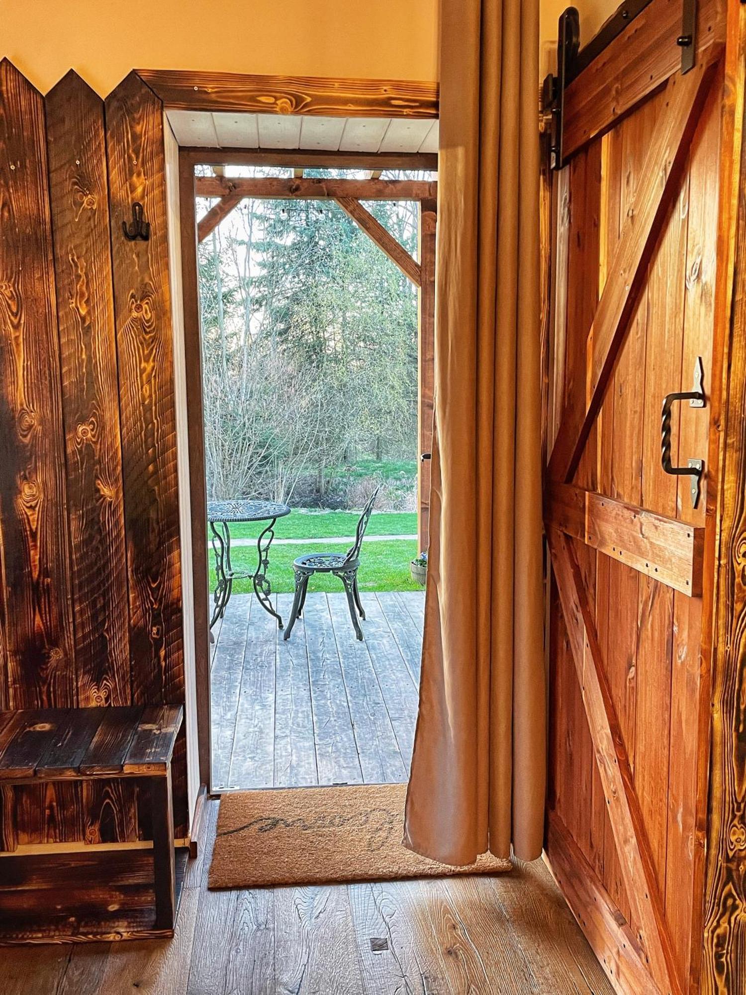 Апартаменты Trapani House & Camp Ruzova Экстерьер фото